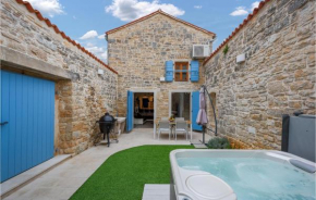 Awesome home in Svetvincenat with Jacuzzi and 1 Bedrooms